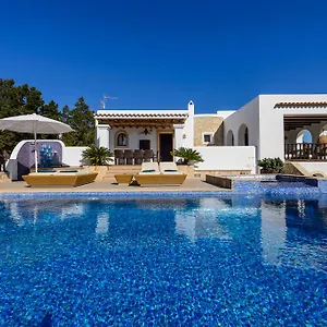  Villa Almond